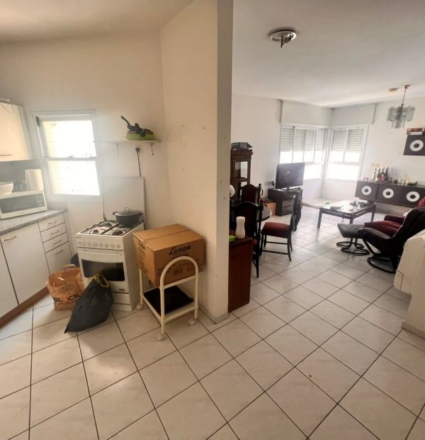 דירת 3 חדרים בחיפה למכירה, רחוב ליאון בלום - סלון ומטבח