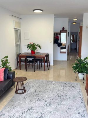 סלון דירה 5 חדרים שוהם בכרמל