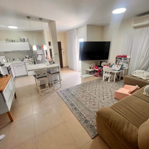 אברהם סכנין, 4 חד' כ- 100 מ"ר + מרפסת שמש לנוף ירוק