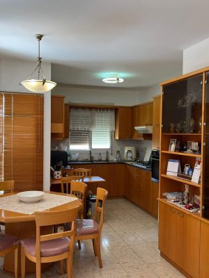 רחוב נחום גולדמן שכונת אלמוגי בחיפה, מטבח