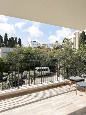 מרפסת - דירת 6.5 חדרים ברחוב אלחנן בכרמל