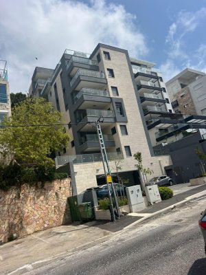 דירה למכירה ברחוב רחל שכונת כרמליה חיפה 4.5 חדרים בנייין חדש