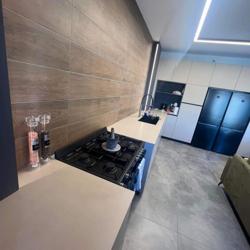 רחוב לוי אשכול, דירת חדרים - מטבח