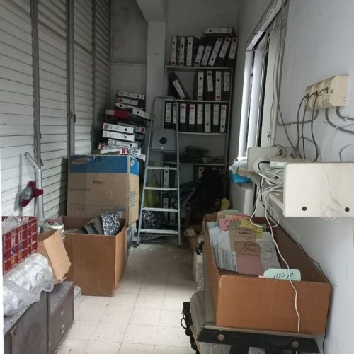 בשדרות וייצמן בקריית מוצקין, דירת 2 חדרים למכירה - מרפסת סגורה